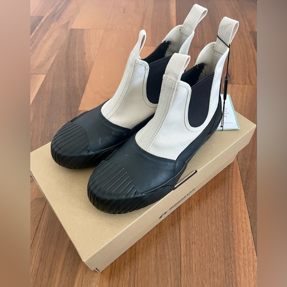 Moonstar All Weather Slip On Chelsea Boot NEW - Picture 3 of 3